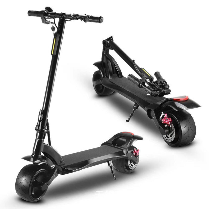 Faltbarer Roller mit Doppelantrieb und breiten Reifen
